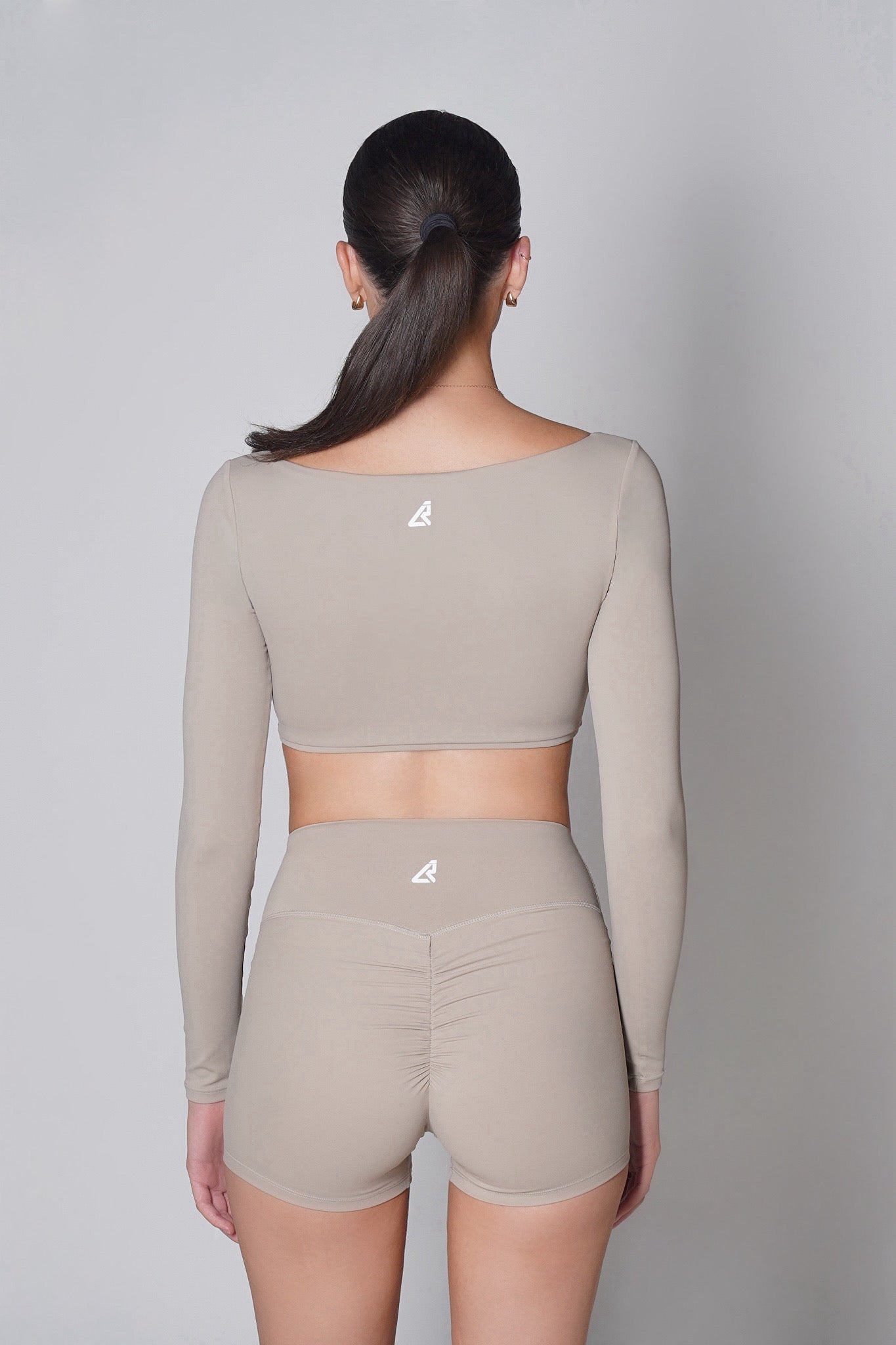 BLAIRE SCULPT LONG SLEEVE CROP